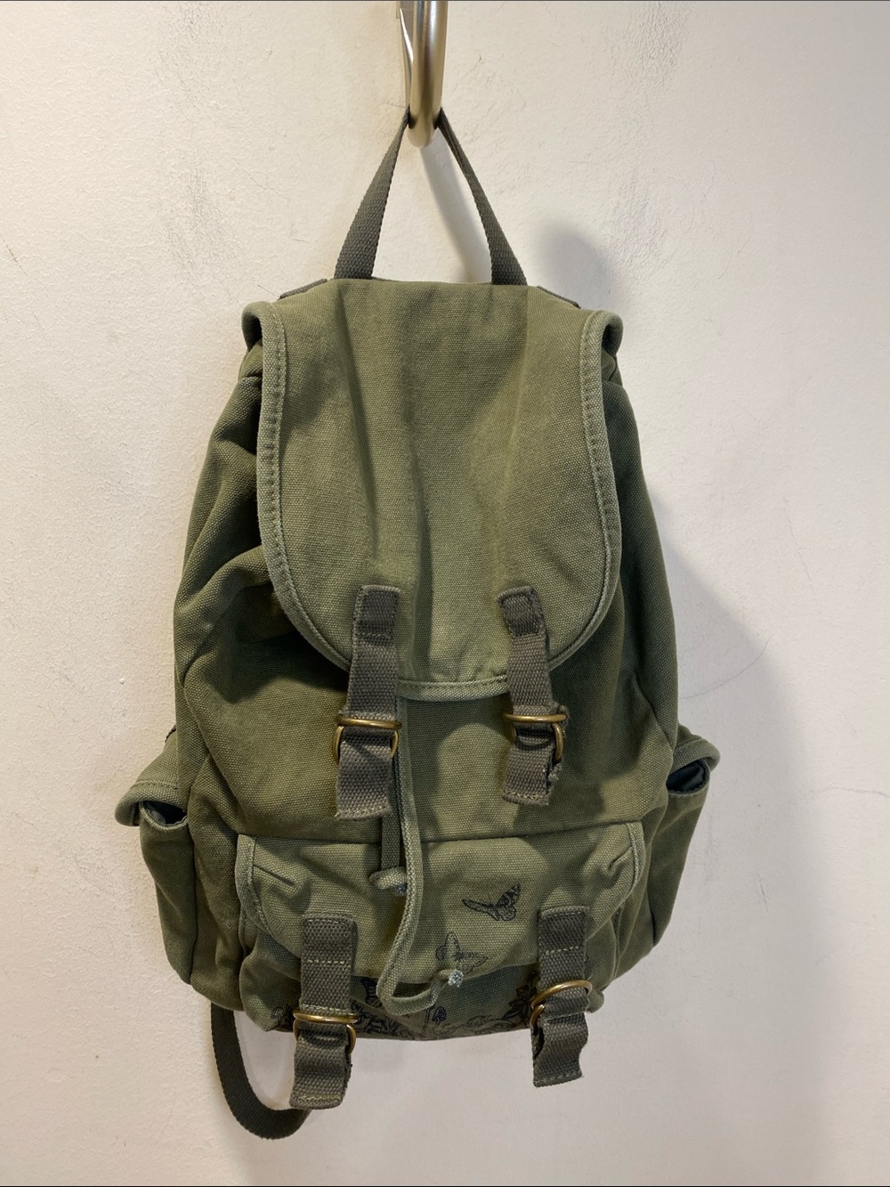 HOT TOPIC Thorn and Fable Olive Canvas Backpack   Military Style